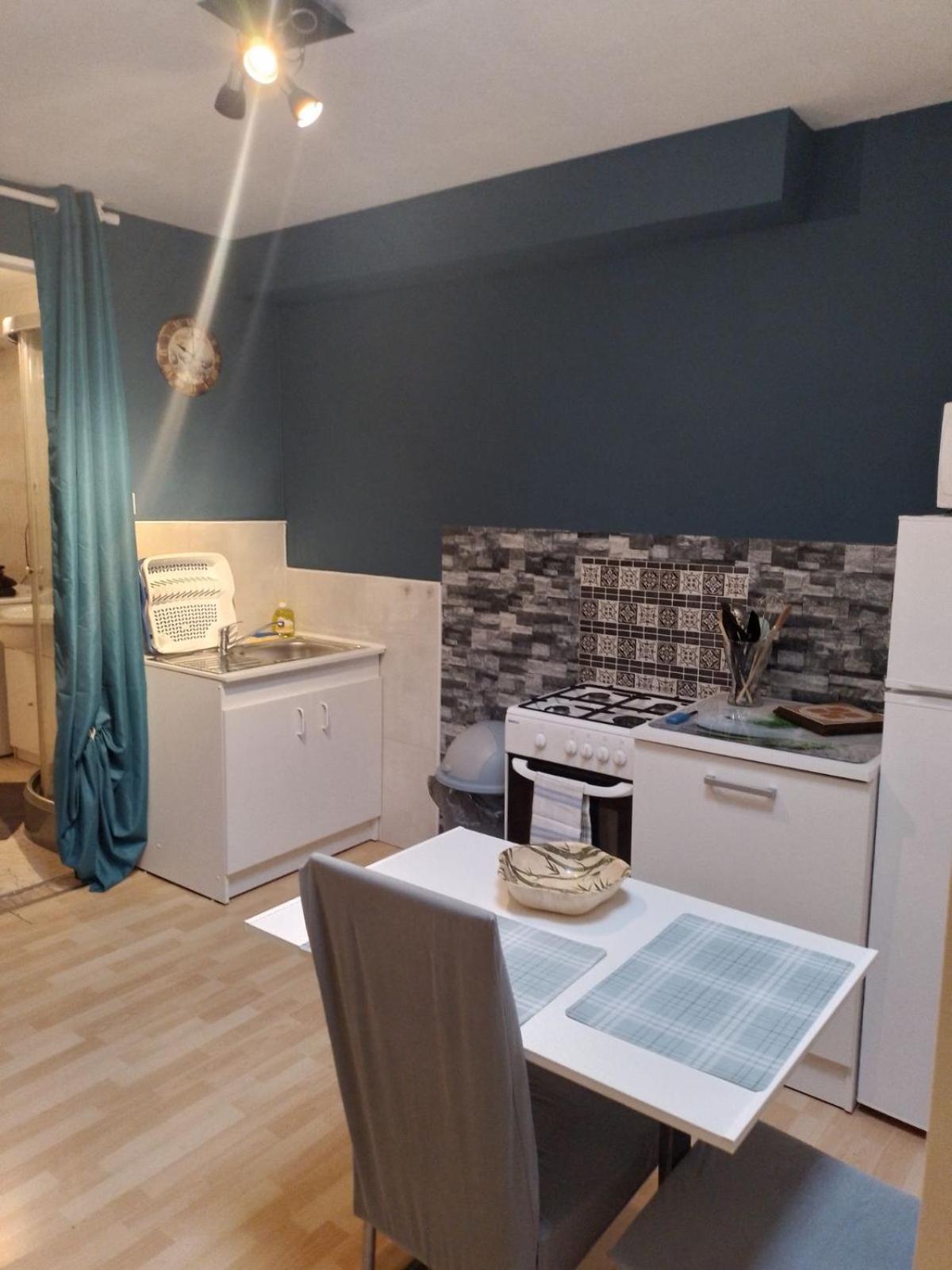 2 Pieces Cocooning Apartment Saint-Claude Ngoại thất bức ảnh